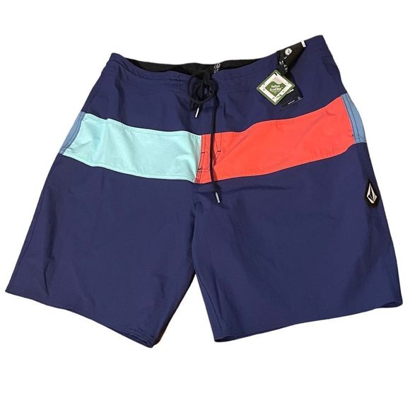 ☀️☀️☀️ Volcon Vision Liberators Board Shorts - Picture 2 of 8